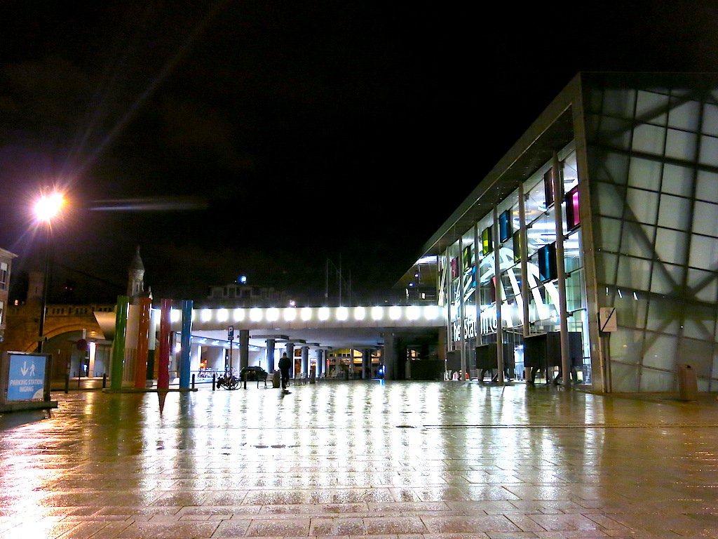 The plaza at the rear of Antwerp's Centraal Station - and in front of Lindner Hotel & City Lounge  © MRNY
