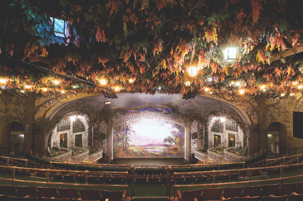 Toronto's Winter Garden Theatre © Roads Publishing