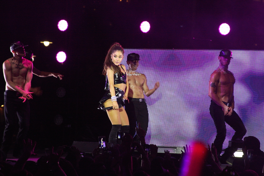 Ariana Grande at NYC Pride Dance on the Pier 2015 ©MRNY