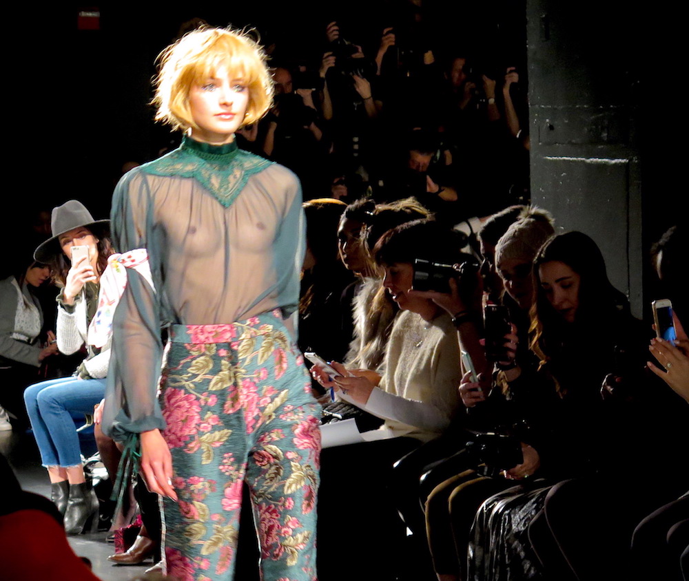 Tadashi Shoji Fall Winter 2017 ©MRNY