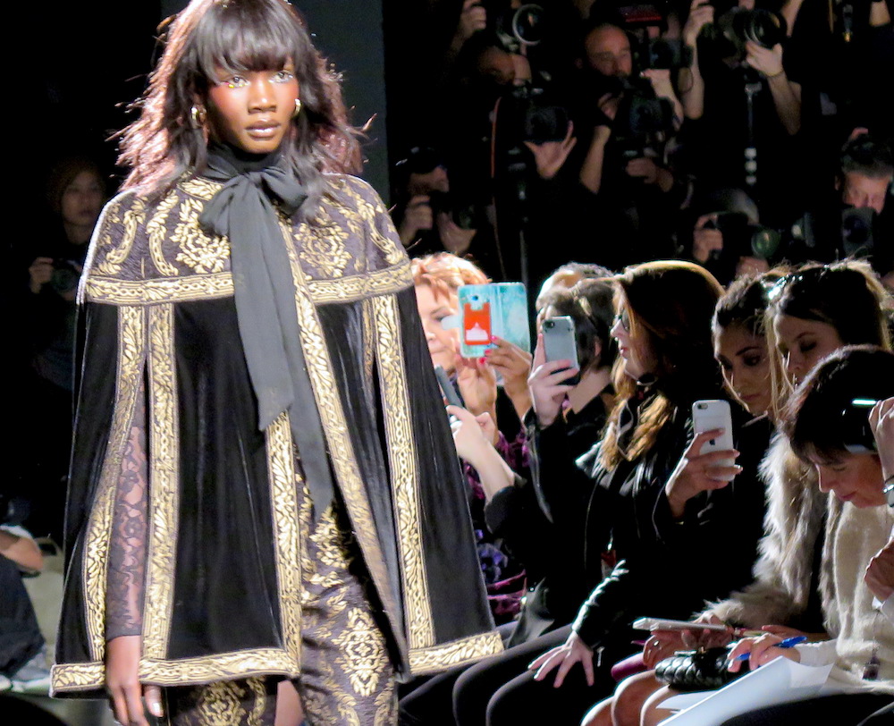 Tadashi Shoji Fall Winter 2017 ©MRNY